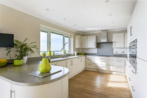 Kitchen- click for photo gallery